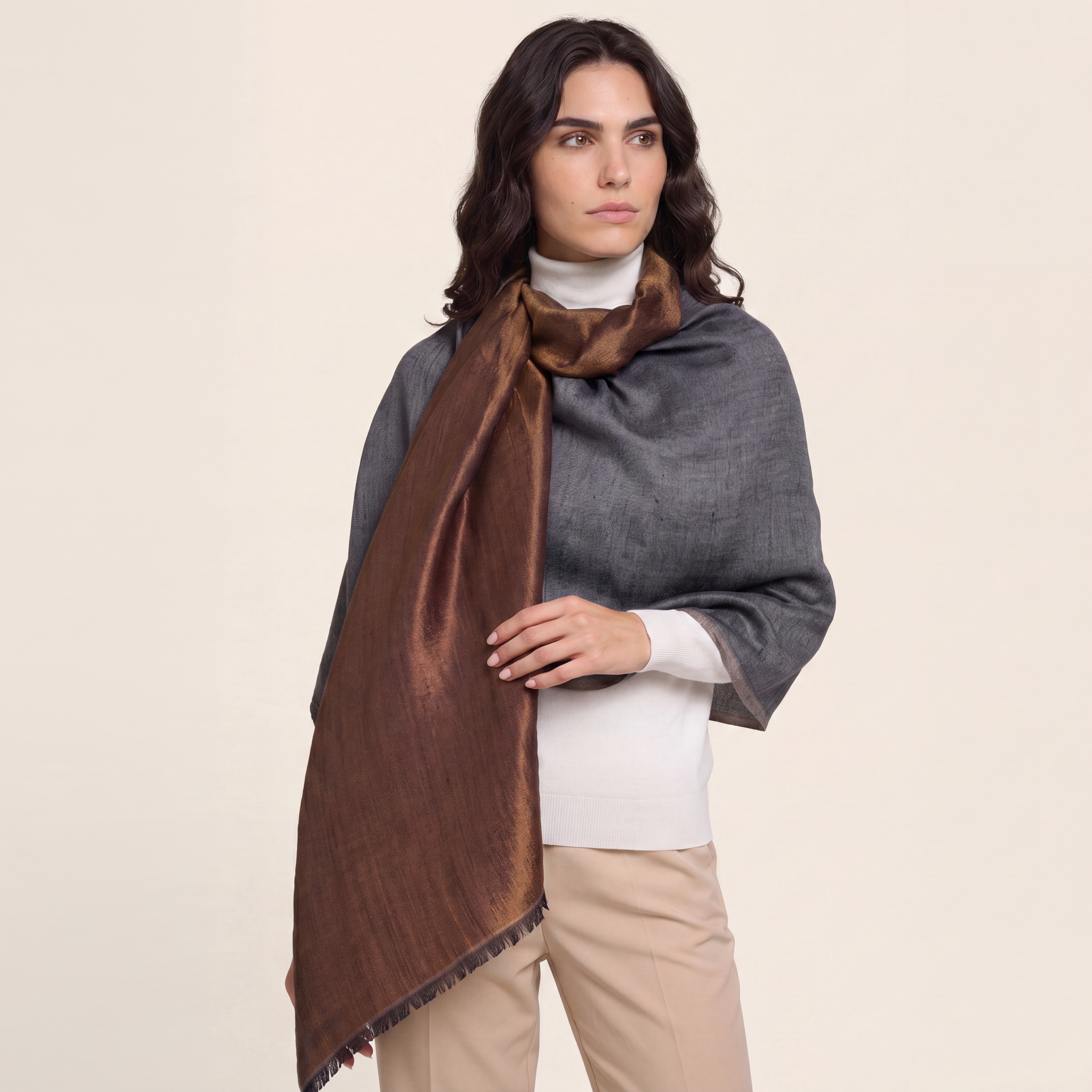 Dupla face Cashmere com seda Zari chumbo