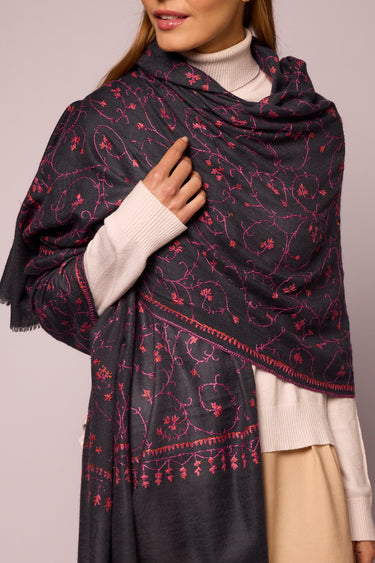 Cashmere Bordado marinho/rosa