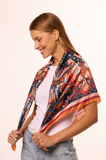 Lenço Mandala Cashmere em cetim de poliéster | 90x90cm