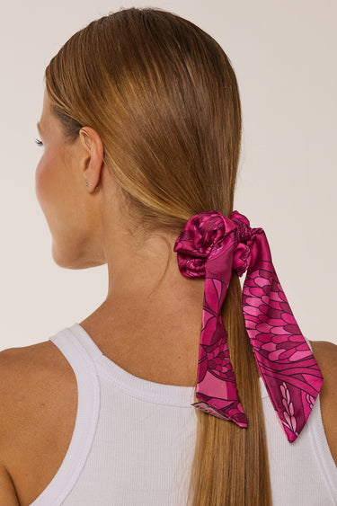 Scrunchie Ramos de Púrpura pink em cetim de poliéster