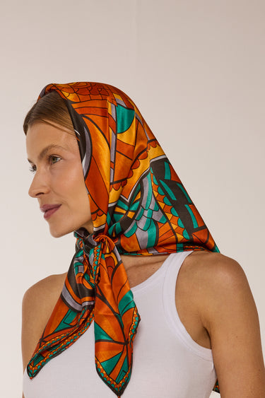 Lenço Lobo-guará do Cerrado em cetim de seda | 90x90cm