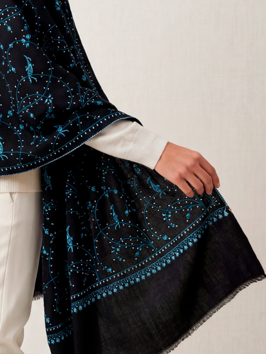 Black/blue Embroidered Cashmere