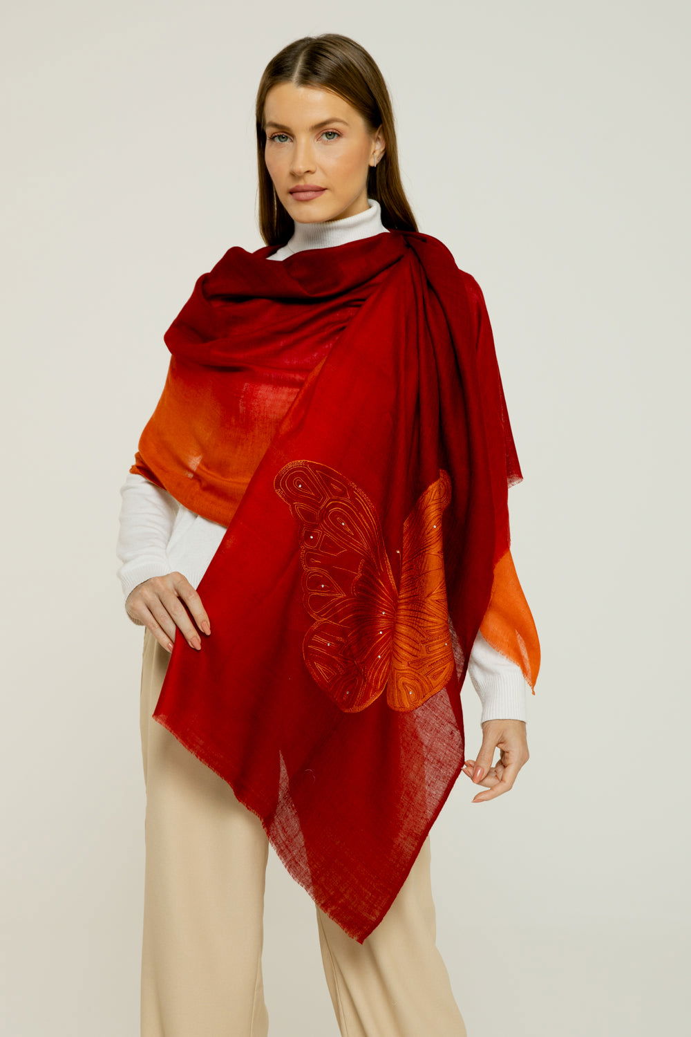   - Cashmere Bordado butterfly degradê vermelho- Scarf Me 