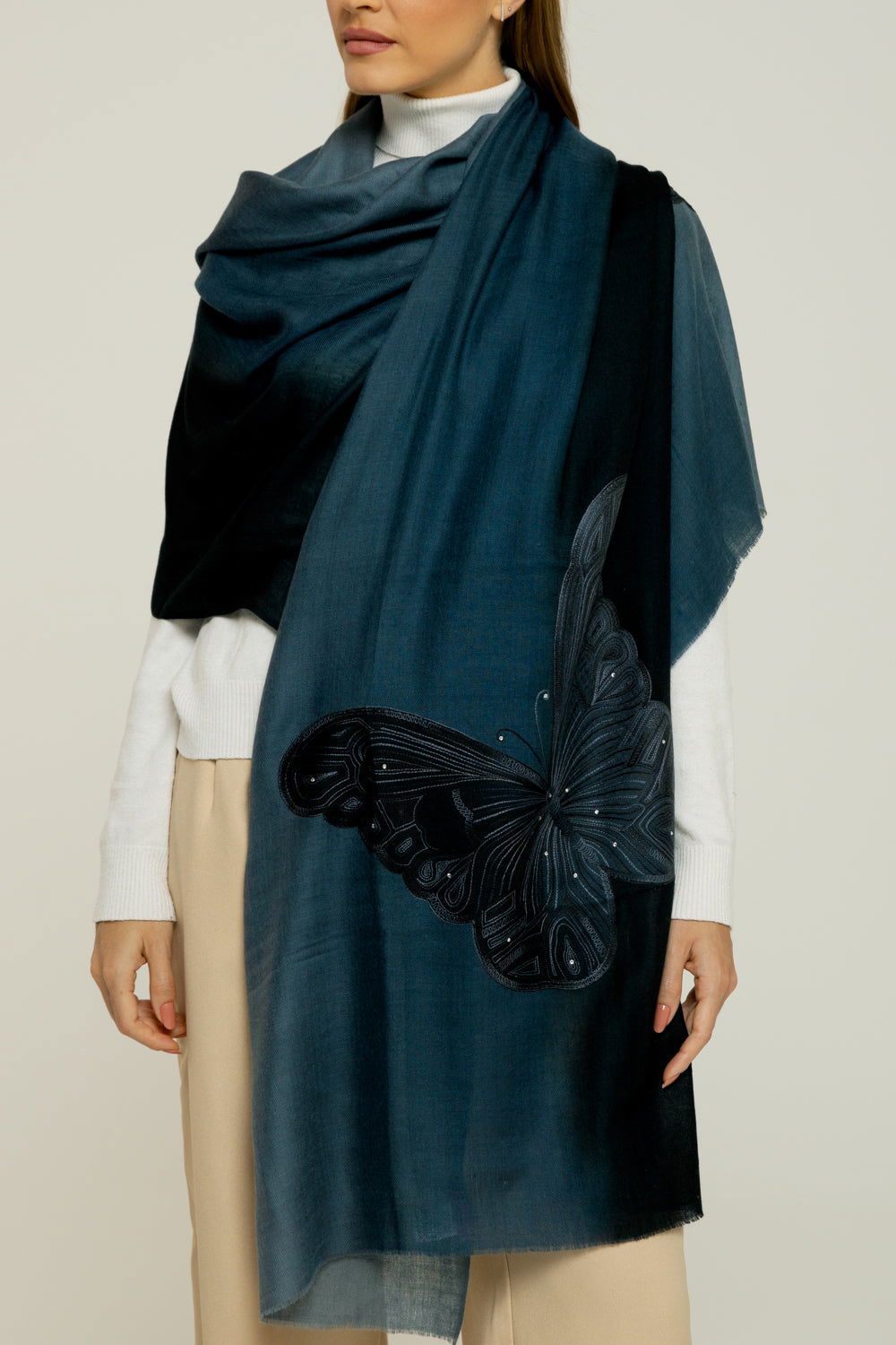   - Cashmere Bordado butterfly marinho- Scarf Me 