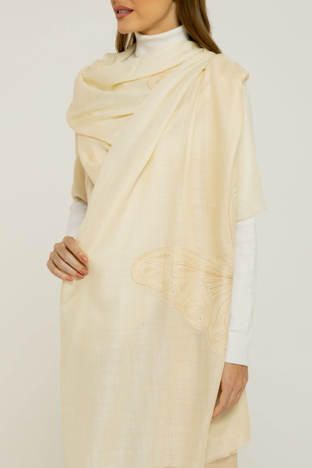   - Cashmere Bordado butterfly off white- Scarf Me 