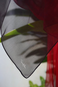   - Echarpe Degradê vermelho em mousseline de seda | 60X210cm- Scarf Me 