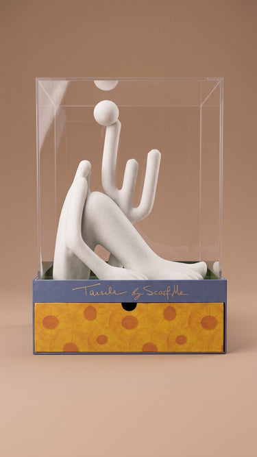 Lenço double face em lã + Estatueta em Box exclusiva Abaporu