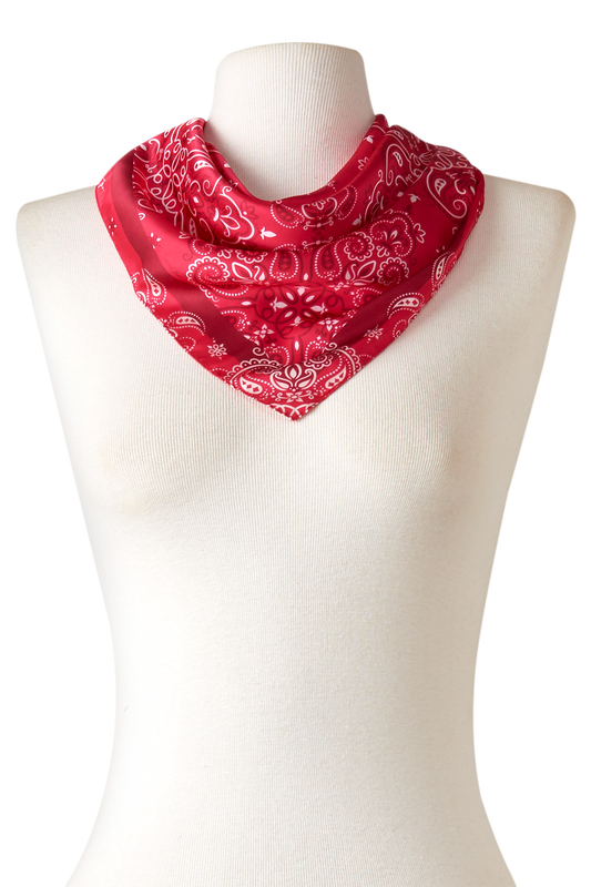   - Lenço Bandana pink em cetim de poliéster | 50x50cm- Scarf Me 