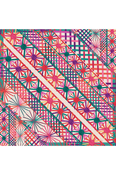   - Lenço Bordado Filé em cetim de poliéster | 70x70cm- Scarf Me 