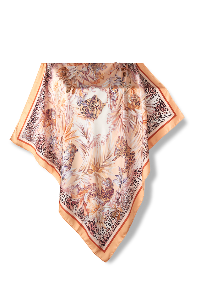   - Lenço Tigresa amarelo em cetim poliéster | 90x90cm- Scarf Me 