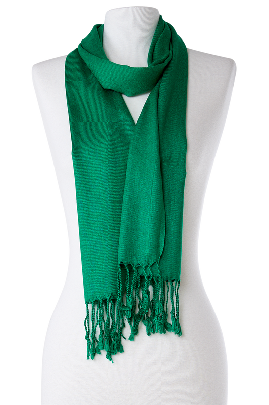   - Pashmina Leve de viscose verde bandeira | 35x180cm- Scarf Me 