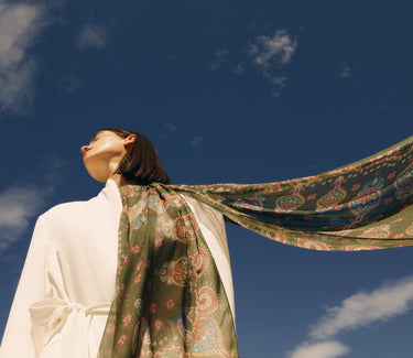 Echarpe Oriental Astrid em mousseline de seda | 60x210cm