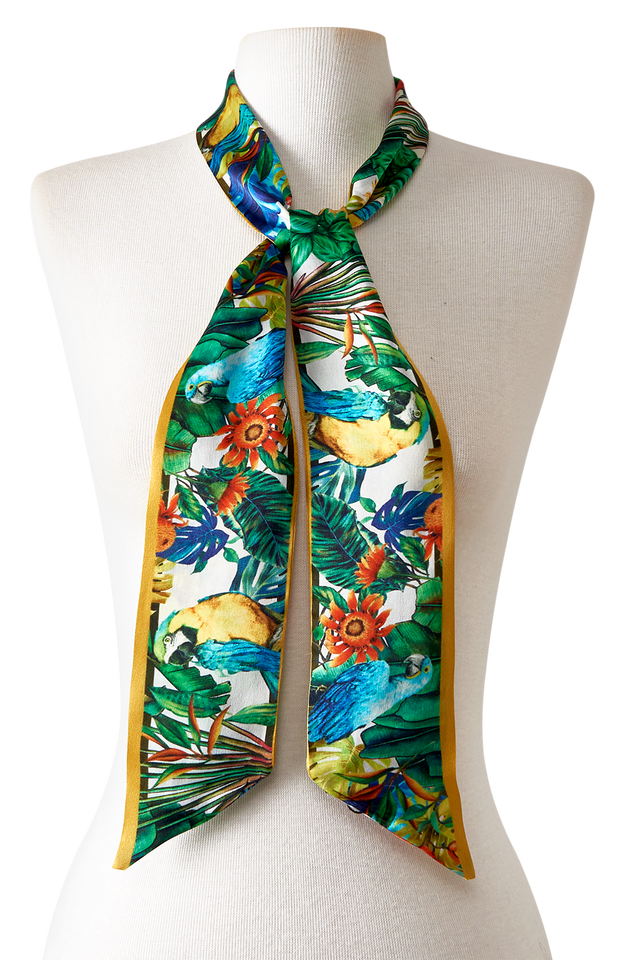   - Twilly Araras do Brasil em cetim de seda | 8x130cm- Scarf Me 
