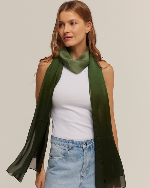 Emerald ombré long scarf in silk mousseline | 60x210cm