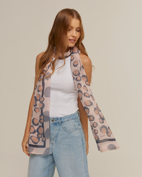 Poá Desconstruído long scarf in polyester mousseline | 45x210cm