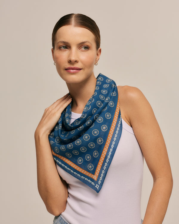 Bandana Gravataria Rodas em algodão | 65x65cm