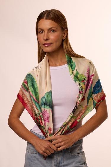 Lenço Aves em cetim de poliéster | 90x90cm