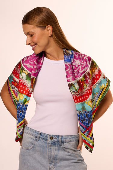 Lenço Baiana em twill de seda | 90x90cm