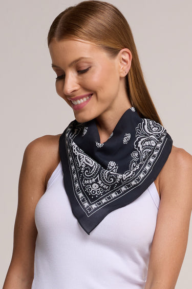 Bandana Clássico preto em algodão | 65x65cm