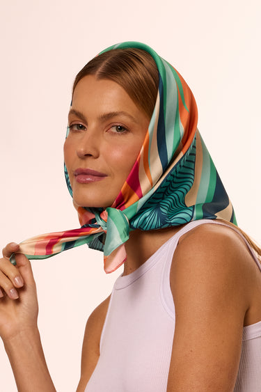 Giovana scarf in polyester satin | 70x70cm