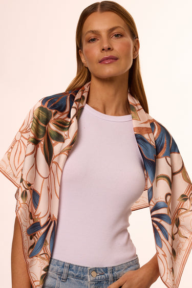 Lenço Marble Flowers em cetim de poliéster | 90x90cm