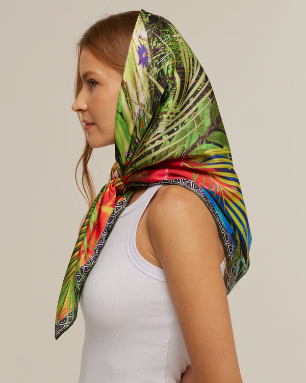 Paisagem Amazônia scarf in polyester satin | 90x90cm