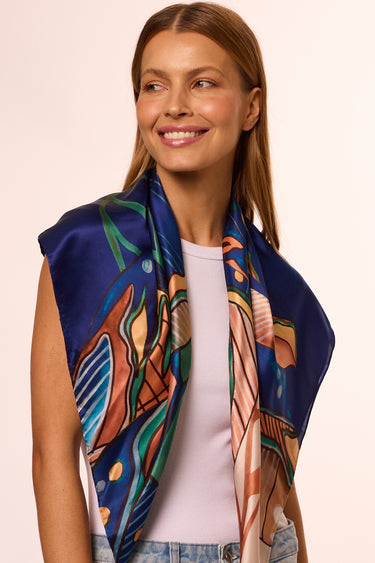 Lenço double face Tribal em cetim de seda | 90x90cm