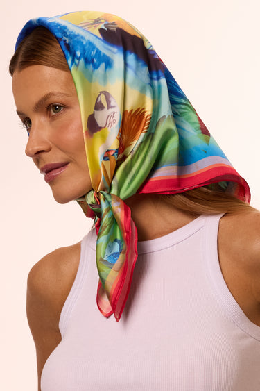 Flight scarf in polyester satin | 70x70cm