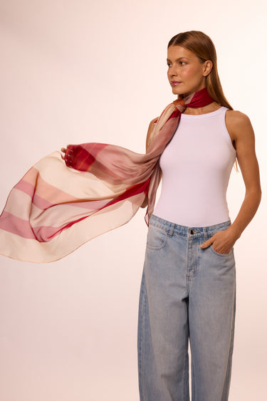 Max lenço Geométrico Conceitual em mousseline de seda | 130x130cm