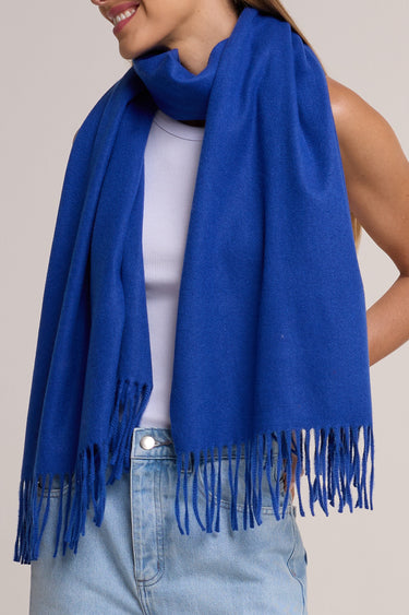 Pashmina azul royal em toque de lã