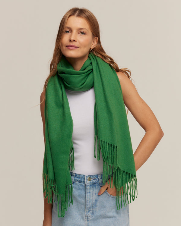 Flag green pashmina with a wool feel