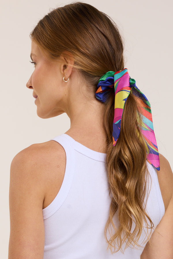 Neiva scrunchie in polyester satin