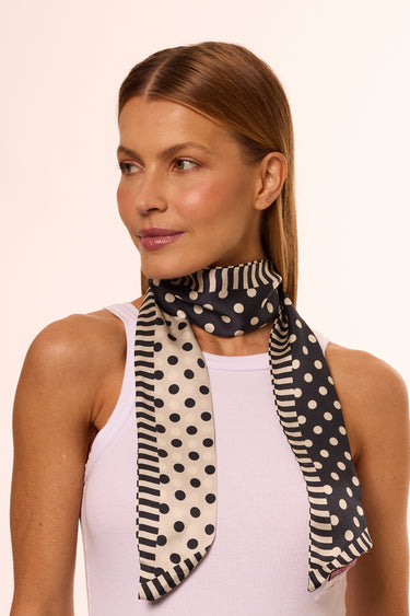 Twilly Poá Clássico dupla face em cetim de seda | 8x130cm