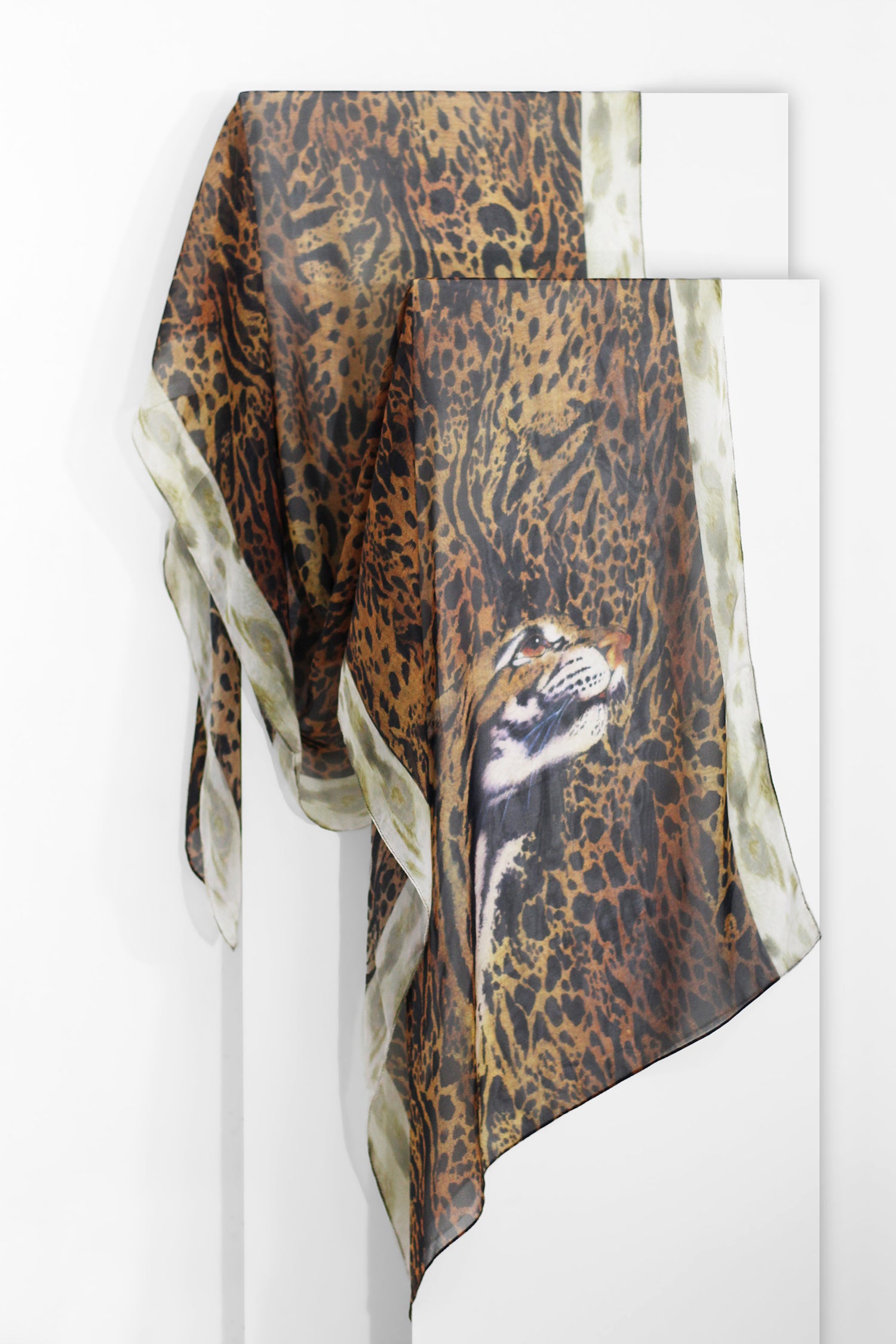 Jaguar scarf in silk mousseline | 60x210cm
