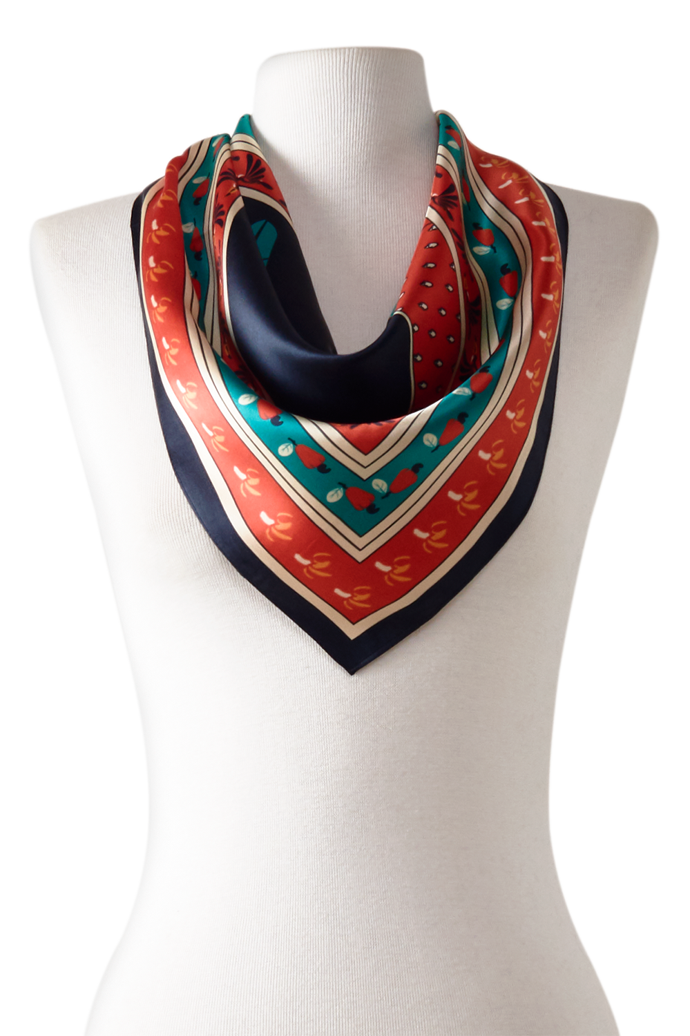 Parova scarf in silk satin | 65x65cm